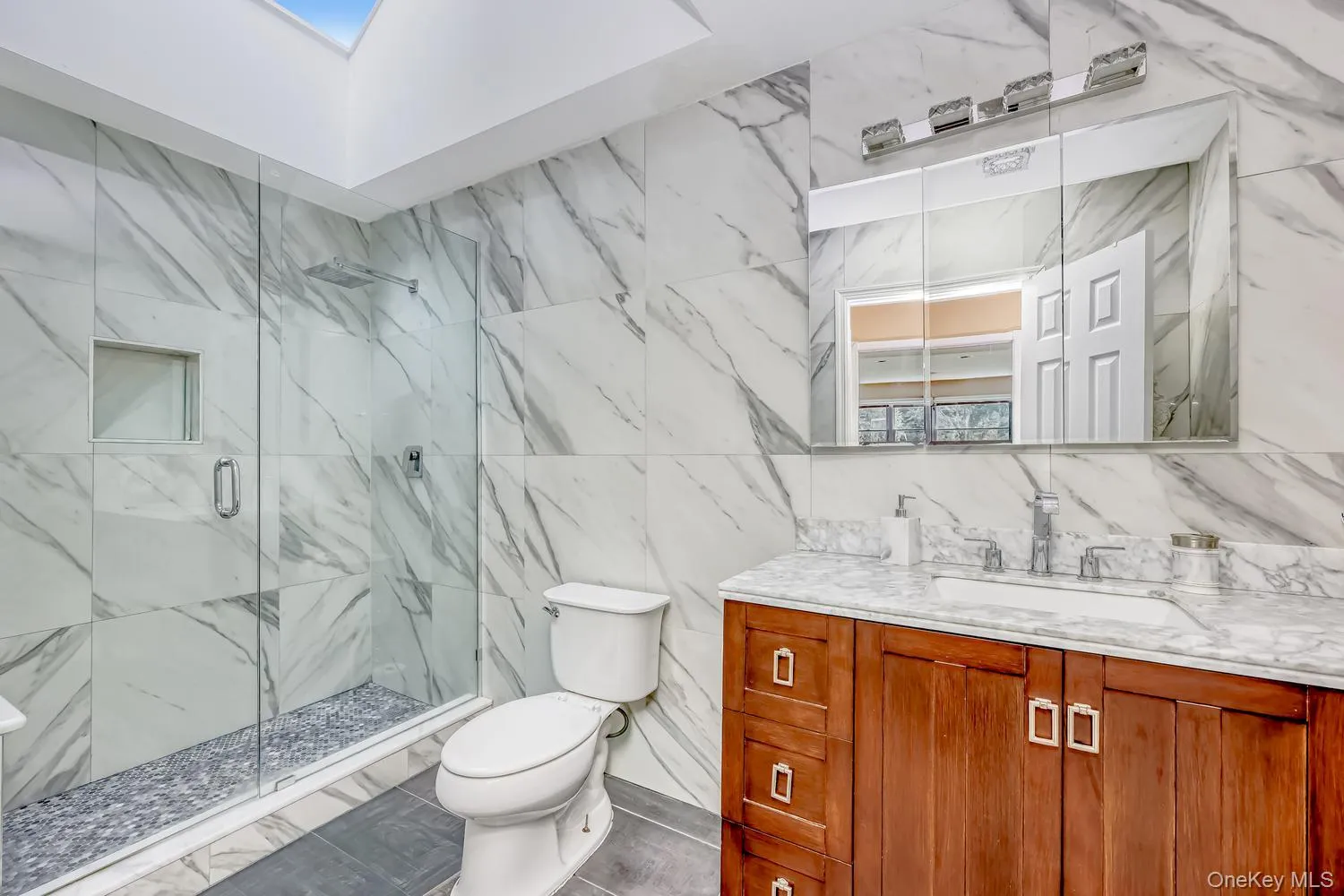 41 Parker Drive, Ramapo, NY, 6 Bedrooms Bedrooms, 13 Rooms Rooms,3 BathroomsBathrooms,Residential,For Rent,Parker,0,1038420 41 Parker Drive, Ramapo, NY, 6 Bedrooms Bedrooms, 13 Rooms Rooms,3 BathroomsBathrooms,Residential,For Rent,Parker,0,1038420