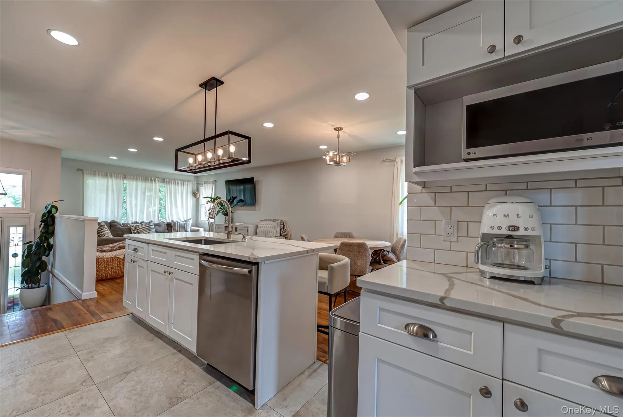9 Carole Lane, Islip, NY, 3 Bedrooms Bedrooms, 8 Rooms Rooms,2 BathroomsBathrooms,Residential,For Rent,Carole,0,1038422 9 Carole Lane, Islip, NY, 3 Bedrooms Bedrooms, 8 Rooms Rooms,2 BathroomsBathrooms,Residential,For Rent,Carole,0,1038422
