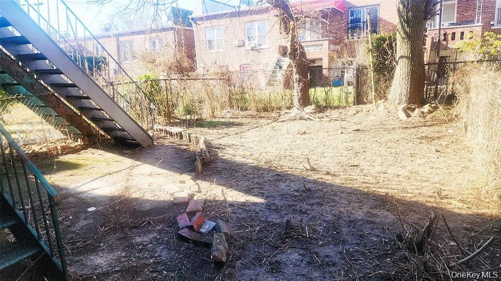 664 Remsen Avenue, New York, NY, 2 Bedrooms Bedrooms, 3 Rooms Rooms,1 BathroomBathrooms,Residential Lease,For Rent,Remsen,0,1038424 664 Remsen Avenue, New York, NY, 2 Bedrooms Bedrooms, 3 Rooms Rooms,1 BathroomBathrooms,Residential Lease,For Rent,Remsen,0,1038424