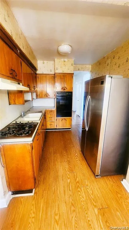 664 Remsen Avenue, New York, NY, 2 Bedrooms Bedrooms, 3 Rooms Rooms,1 BathroomBathrooms,Residential Lease,For Rent,Remsen,0,1038424 664 Remsen Avenue, New York, NY, 2 Bedrooms Bedrooms, 3 Rooms Rooms,1 BathroomBathrooms,Residential Lease,For Rent,Remsen,0,1038424