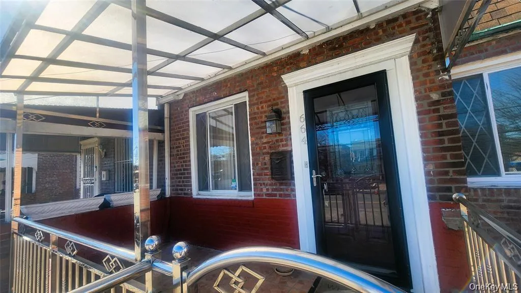 664 Remsen Avenue, New York, NY, 2 Bedrooms Bedrooms, 3 Rooms Rooms,1 BathroomBathrooms,Residential Lease,For Rent,Remsen,0,1038424 664 Remsen Avenue, New York, NY, 2 Bedrooms Bedrooms, 3 Rooms Rooms,1 BathroomBathrooms,Residential Lease,For Rent,Remsen,0,1038424