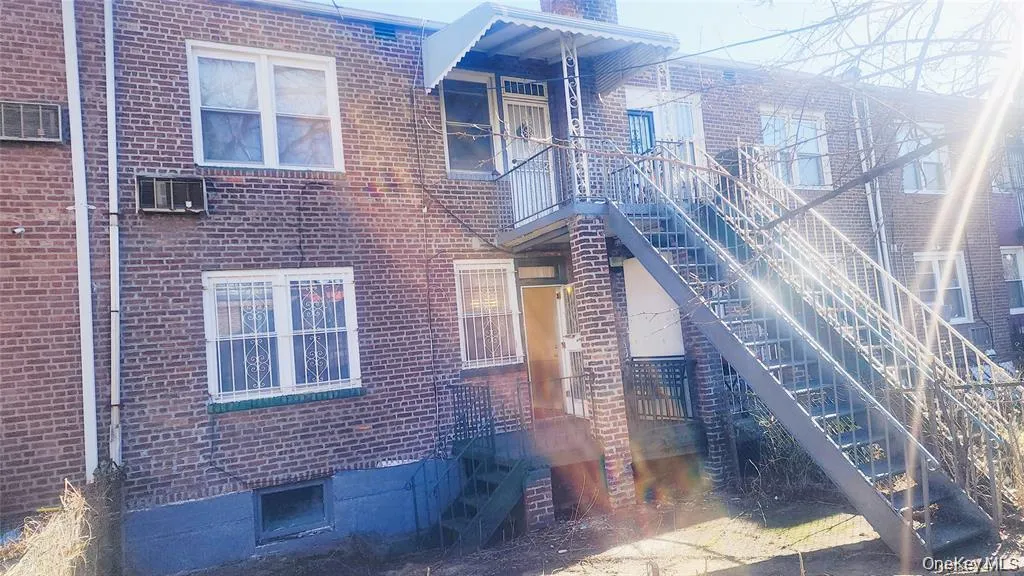 664 Remsen Avenue, New York, NY, 2 Bedrooms Bedrooms, 3 Rooms Rooms,1 BathroomBathrooms,Residential Lease,For Rent,Remsen,0,1038424 664 Remsen Avenue, New York, NY, 2 Bedrooms Bedrooms, 3 Rooms Rooms,1 BathroomBathrooms,Residential Lease,For Rent,Remsen,0,1038424