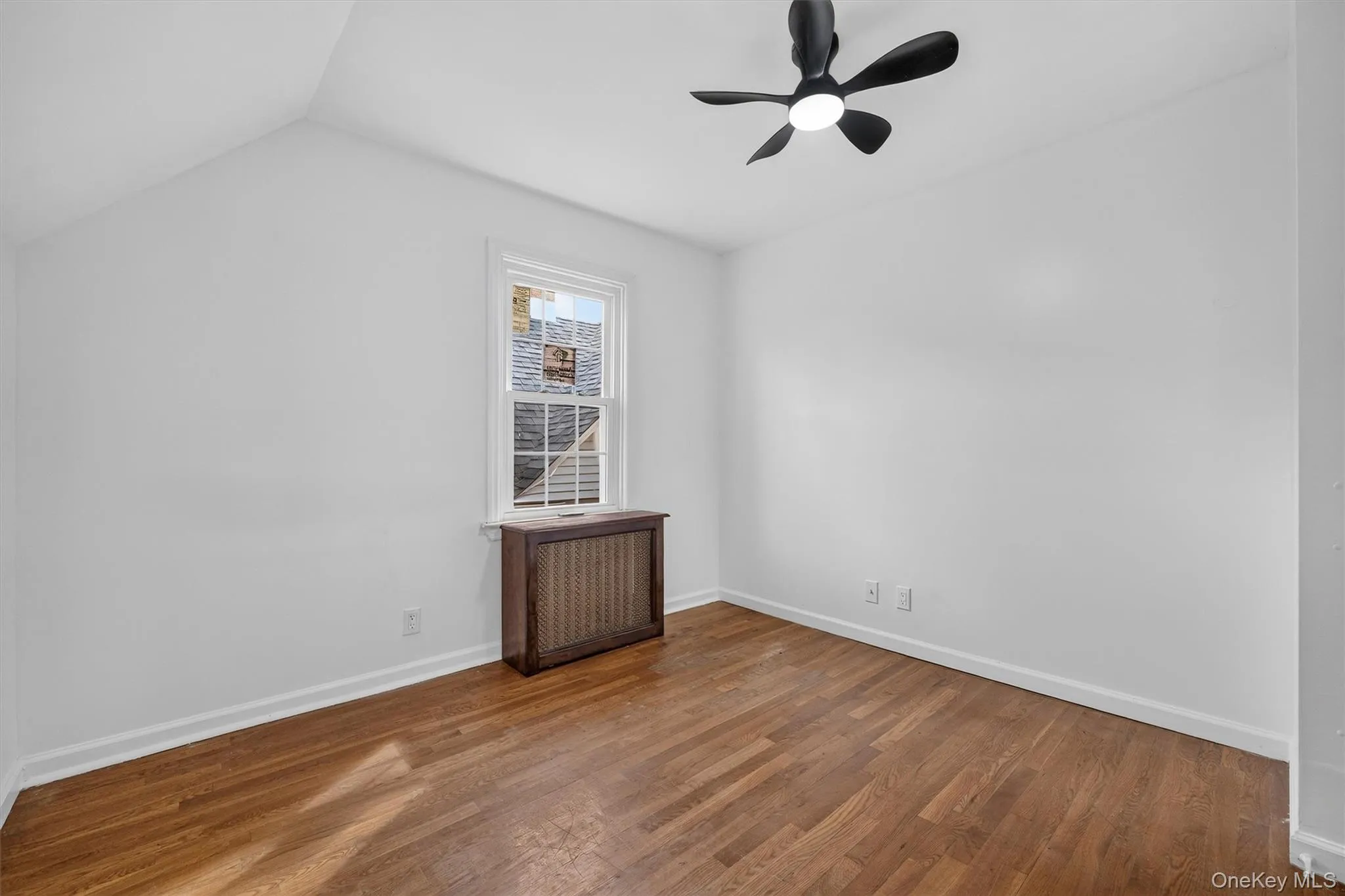 72 Bayard Street, New Rochelle, NY, 1 Bedroom Bedrooms, 3 Rooms Rooms,1 BathroomBathrooms,Residential Lease,For Rent,Bayard,0,1038428 72 Bayard Street, New Rochelle, NY, 1 Bedroom Bedrooms, 3 Rooms Rooms,1 BathroomBathrooms,Residential Lease,For Rent,Bayard,0,1038428