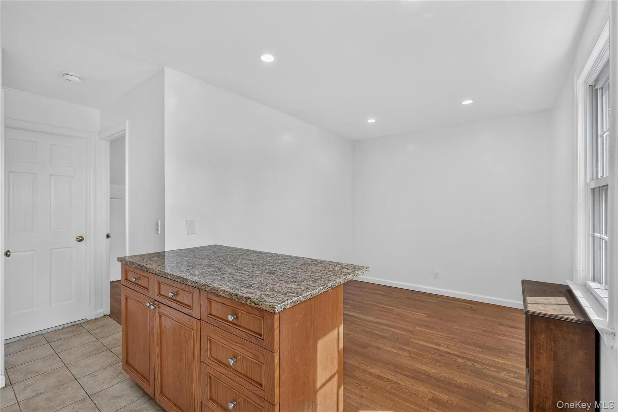 72 Bayard Street, New Rochelle, NY, 1 Bedroom Bedrooms, 3 Rooms Rooms,1 BathroomBathrooms,Residential Lease,For Rent,Bayard,0,1038428 72 Bayard Street, New Rochelle, NY, 1 Bedroom Bedrooms, 3 Rooms Rooms,1 BathroomBathrooms,Residential Lease,For Rent,Bayard,0,1038428