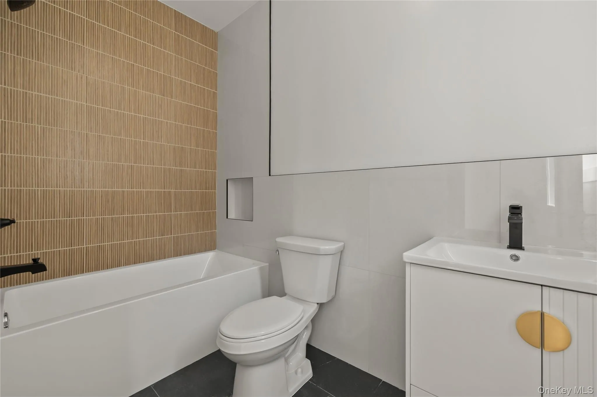 48 Noyes Avenue, Ramapo, NY, 8 Bedrooms Bedrooms, 13 Rooms Rooms,4 BathroomsBathrooms,Residential,For Rent,Noyes,0,1038430 48 Noyes Avenue, Ramapo, NY, 8 Bedrooms Bedrooms, 13 Rooms Rooms,4 BathroomsBathrooms,Residential,For Rent,Noyes,0,1038430