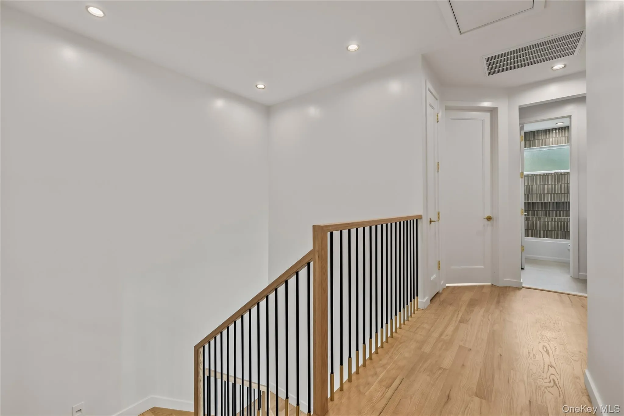 48 Noyes Avenue, Ramapo, NY, 8 Bedrooms Bedrooms, 13 Rooms Rooms,4 BathroomsBathrooms,Residential,For Rent,Noyes,0,1038430 48 Noyes Avenue, Ramapo, NY, 8 Bedrooms Bedrooms, 13 Rooms Rooms,4 BathroomsBathrooms,Residential,For Rent,Noyes,0,1038430