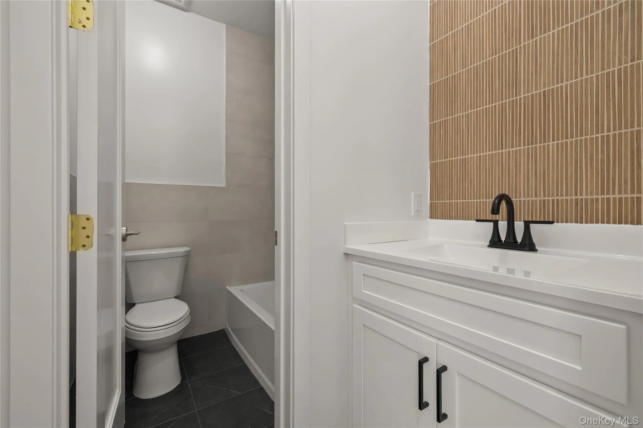 48 Noyes Avenue, Ramapo, NY, 8 Bedrooms Bedrooms, 13 Rooms Rooms,4 BathroomsBathrooms,Residential,For Rent,Noyes,0,1038430 48 Noyes Avenue, Ramapo, NY, 8 Bedrooms Bedrooms, 13 Rooms Rooms,4 BathroomsBathrooms,Residential,For Rent,Noyes,0,1038430