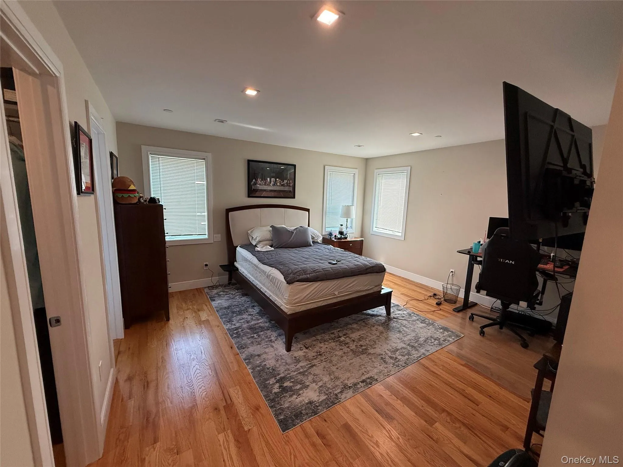 648 Broadway, Long Beach, NY, 3 Bedrooms Bedrooms, 6 Rooms Rooms,2 BathroomsBathrooms,Residential Lease,For Rent,Broadway,0,1038431 648 Broadway, Long Beach, NY, 3 Bedrooms Bedrooms, 6 Rooms Rooms,2 BathroomsBathrooms,Residential Lease,For Rent,Broadway,0,1038431