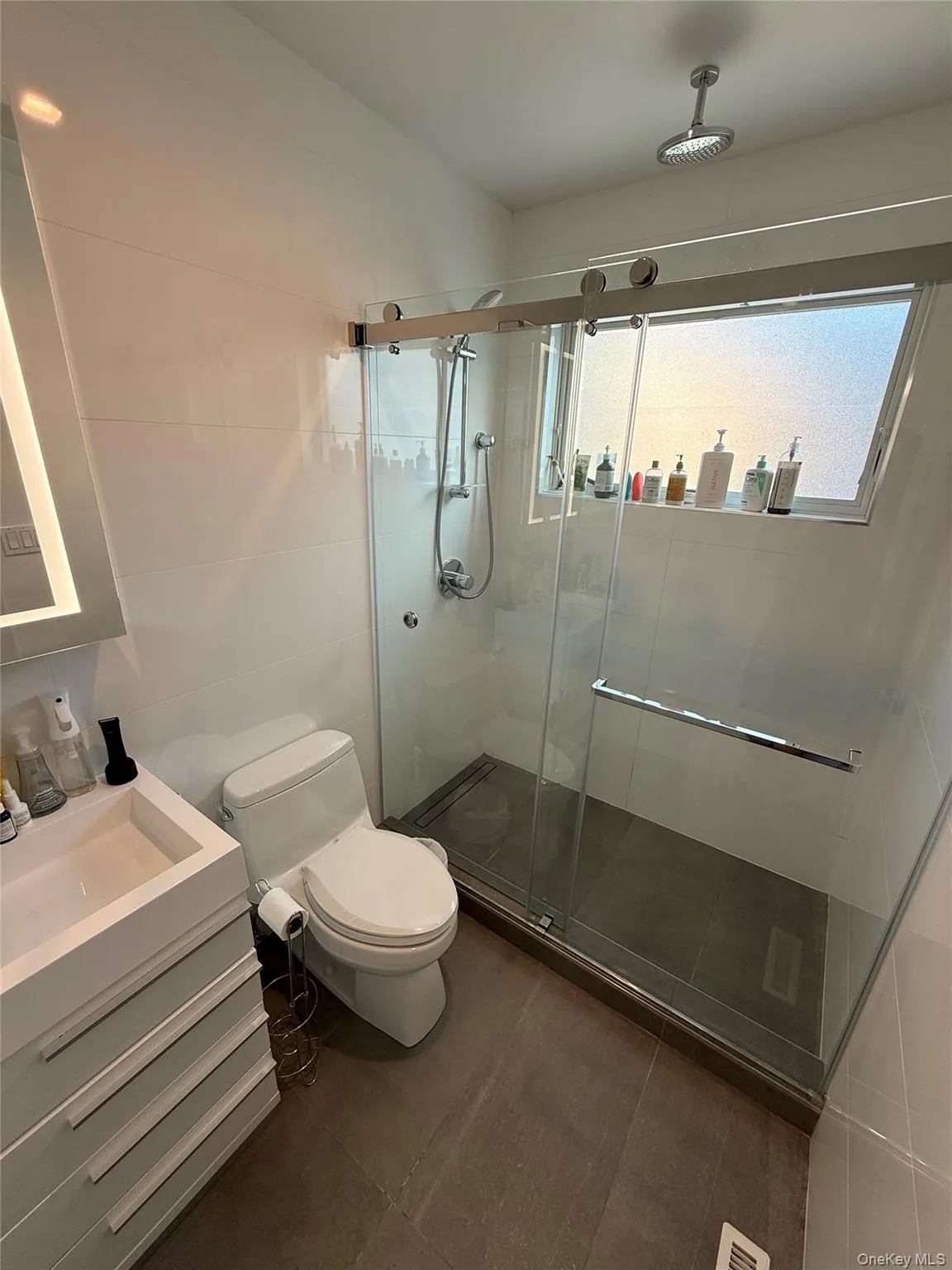 648 Broadway, Long Beach, NY, 3 Bedrooms Bedrooms, 6 Rooms Rooms,2 BathroomsBathrooms,Residential Lease,For Rent,Broadway,0,1038431 648 Broadway, Long Beach, NY, 3 Bedrooms Bedrooms, 6 Rooms Rooms,2 BathroomsBathrooms,Residential Lease,For Rent,Broadway,0,1038431