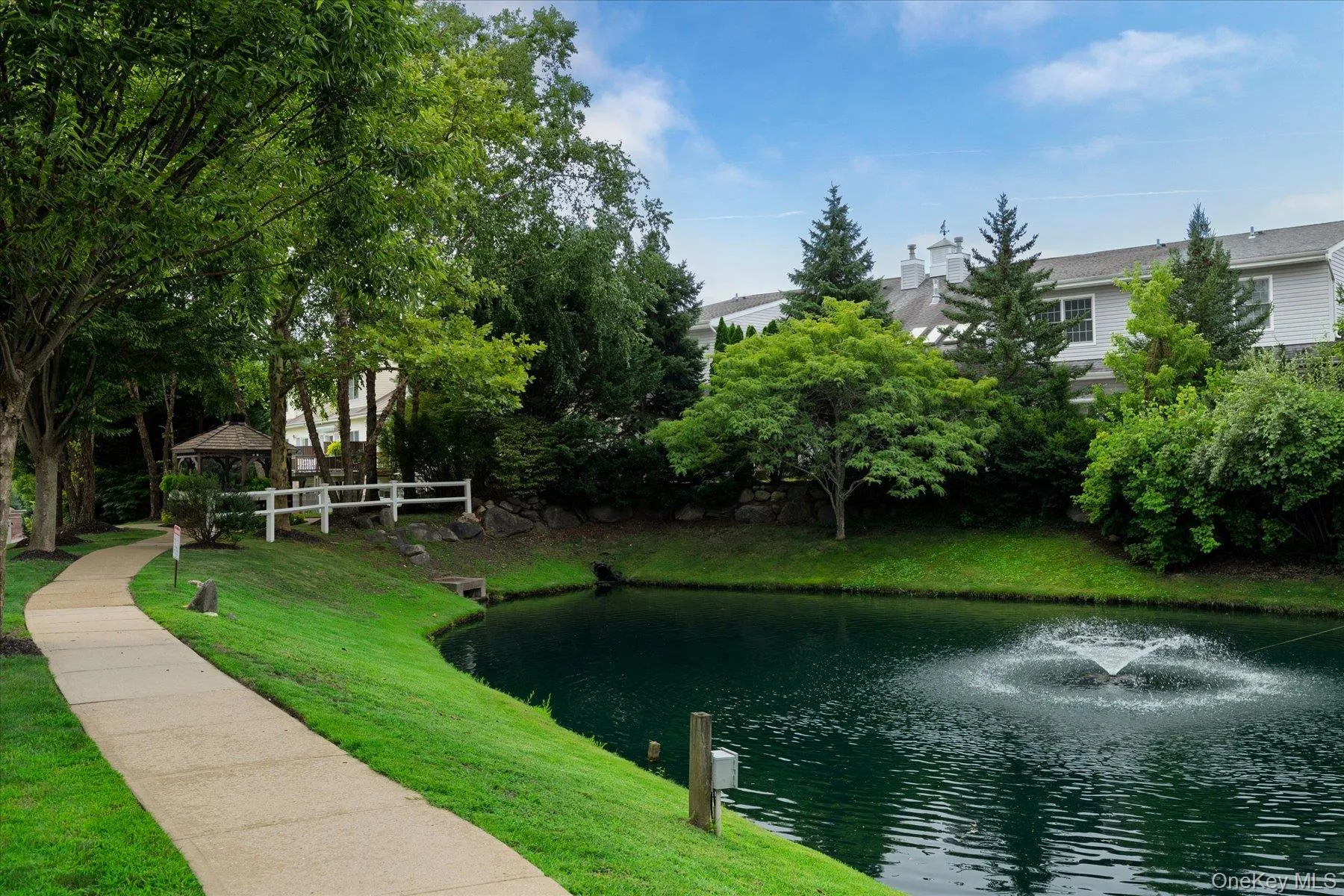 196 Pond View Drive, North Hempstead, NY, 3 Bedrooms Bedrooms, 6 Rooms Rooms,2 BathroomsBathrooms,Residential,For Rent,Pond View,0,1038436 196 Pond View Drive, North Hempstead, NY, 3 Bedrooms Bedrooms, 6 Rooms Rooms,2 BathroomsBathrooms,Residential,For Rent,Pond View,0,1038436