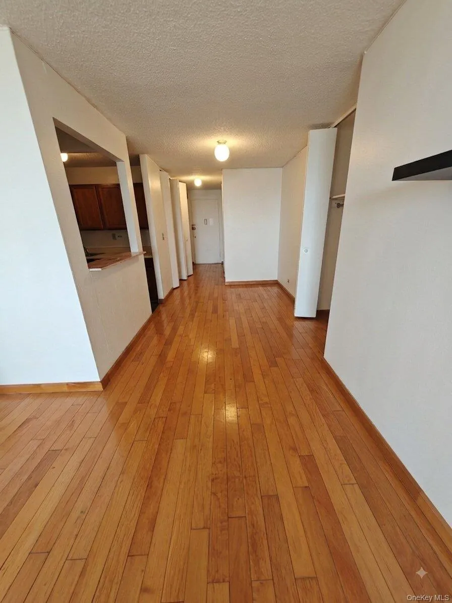 1 Bay Club Drive, New York, NY, 1 Bedroom Bedrooms, 3 Rooms Rooms,1 BathroomBathrooms,Residential,For Rent,Bay Club,0,1038439 1 Bay Club Drive, New York, NY, 1 Bedroom Bedrooms, 3 Rooms Rooms,1 BathroomBathrooms,Residential,For Rent,Bay Club,0,1038439