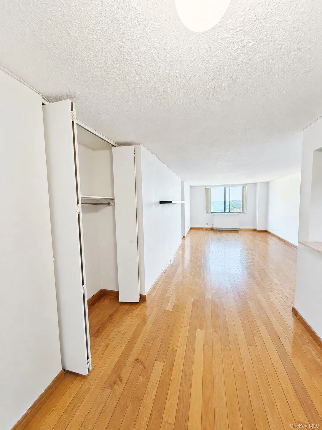 1 Bay Club Drive, New York, NY, 1 Bedroom Bedrooms, 3 Rooms Rooms,1 BathroomBathrooms,Residential,For Rent,Bay Club,0,1038439 1 Bay Club Drive, New York, NY, 1 Bedroom Bedrooms, 3 Rooms Rooms,1 BathroomBathrooms,Residential,For Rent,Bay Club,0,1038439