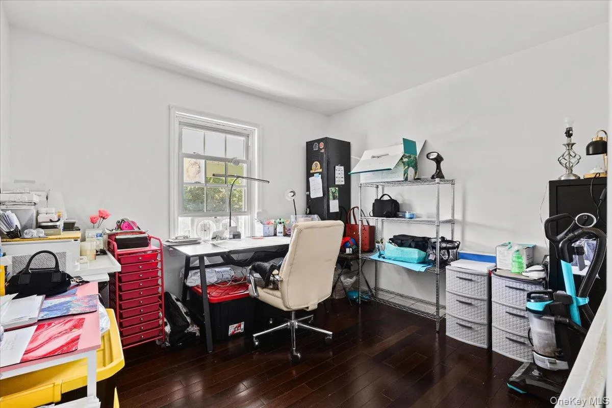 131 Lake Road, New Windsor, NY, 3 Bedrooms Bedrooms, 9 Rooms Rooms,2 BathroomsBathrooms,Residential,For Rent,Lake,0,1038443 131 Lake Road, New Windsor, NY, 3 Bedrooms Bedrooms, 9 Rooms Rooms,2 BathroomsBathrooms,Residential,For Rent,Lake,0,1038443