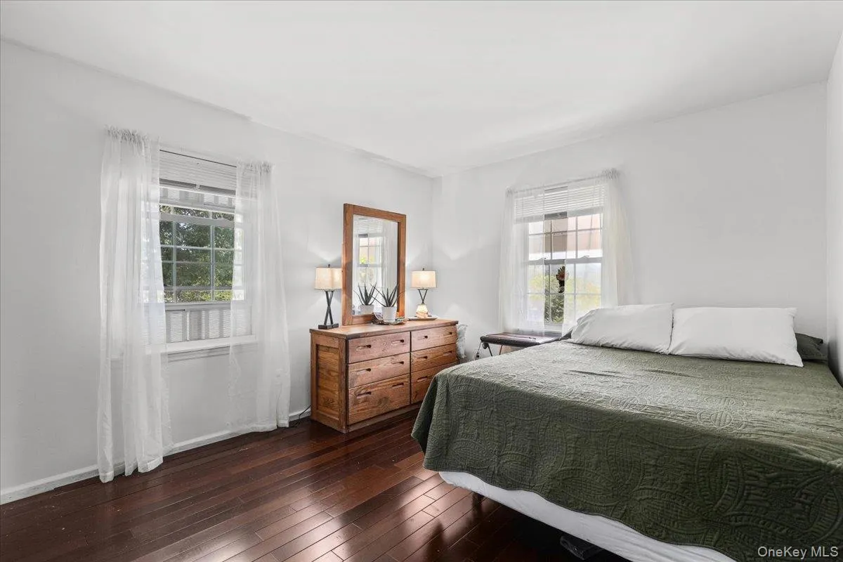 131 Lake Road, New Windsor, NY, 3 Bedrooms Bedrooms, 9 Rooms Rooms,2 BathroomsBathrooms,Residential,For Rent,Lake,0,1038443 131 Lake Road, New Windsor, NY, 3 Bedrooms Bedrooms, 9 Rooms Rooms,2 BathroomsBathrooms,Residential,For Rent,Lake,0,1038443