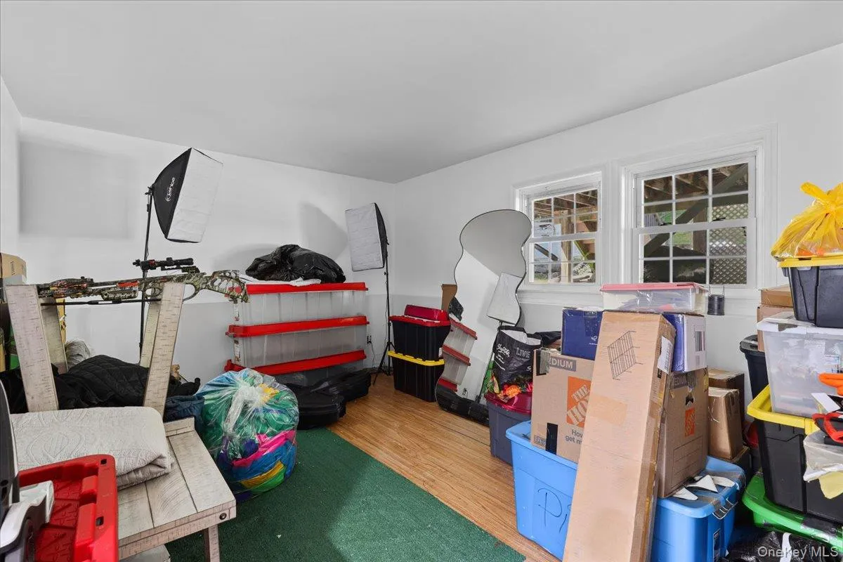 131 Lake Road, New Windsor, NY, 3 Bedrooms Bedrooms, 9 Rooms Rooms,2 BathroomsBathrooms,Residential,For Rent,Lake,0,1038443 131 Lake Road, New Windsor, NY, 3 Bedrooms Bedrooms, 9 Rooms Rooms,2 BathroomsBathrooms,Residential,For Rent,Lake,0,1038443