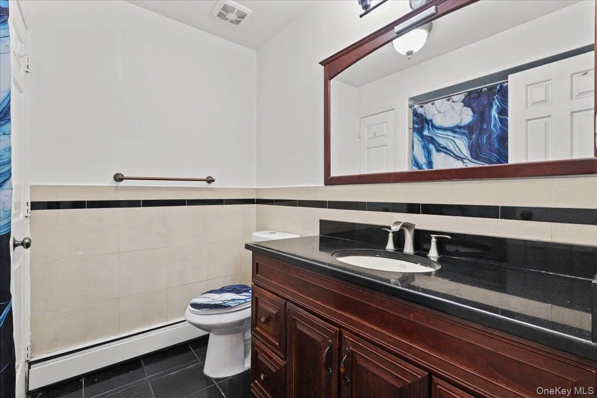 131 Lake Road, New Windsor, NY, 3 Bedrooms Bedrooms, 9 Rooms Rooms,2 BathroomsBathrooms,Residential,For Rent,Lake,0,1038443 131 Lake Road, New Windsor, NY, 3 Bedrooms Bedrooms, 9 Rooms Rooms,2 BathroomsBathrooms,Residential,For Rent,Lake,0,1038443