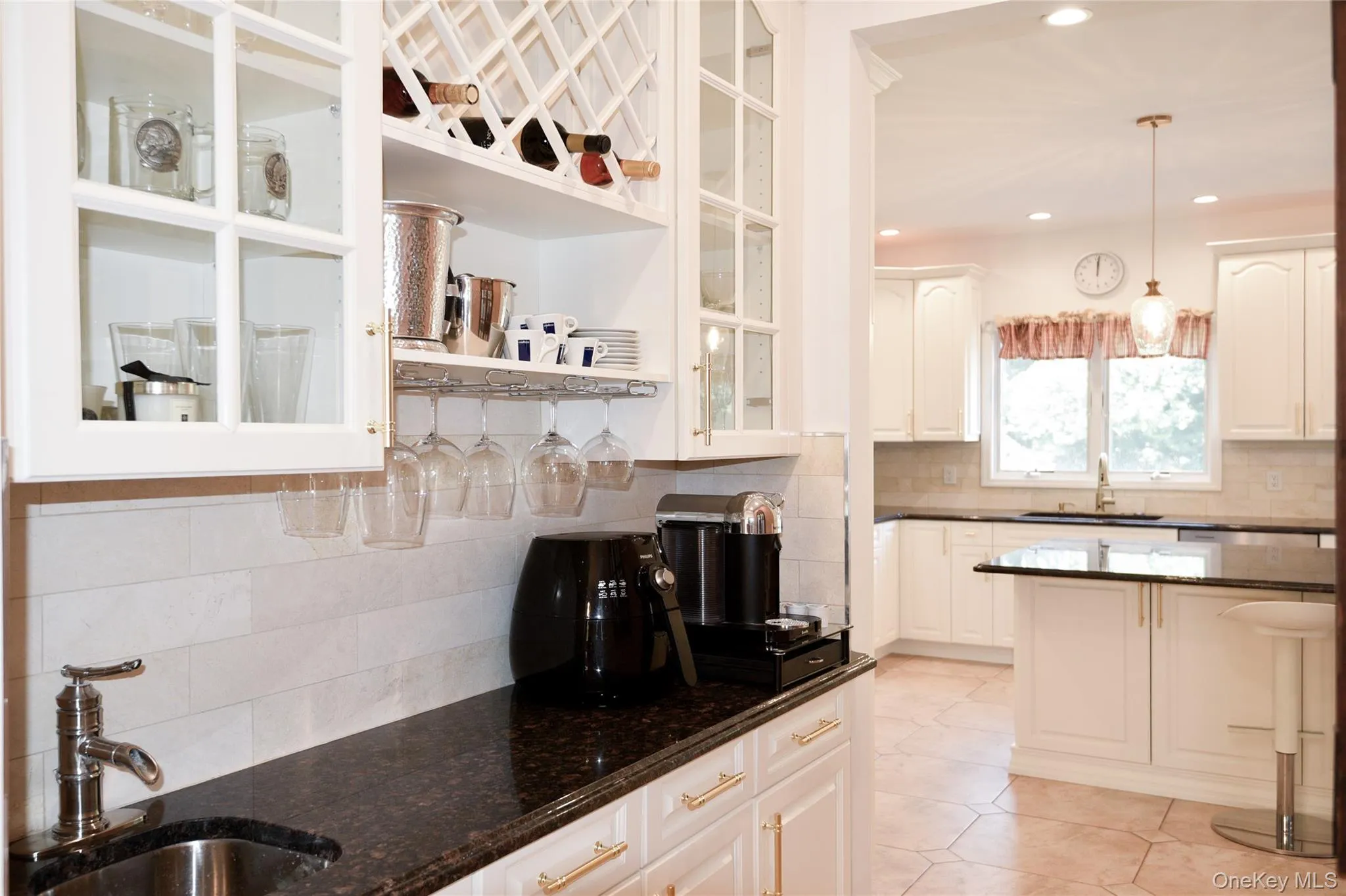 5 Home Court, Huntington, NY, 6 Bedrooms Bedrooms, 11 Rooms Rooms,3 BathroomsBathrooms,Residential,For Rent,Home,0,1038444 5 Home Court, Huntington, NY, 6 Bedrooms Bedrooms, 11 Rooms Rooms,3 BathroomsBathrooms,Residential,For Rent,Home,0,1038444