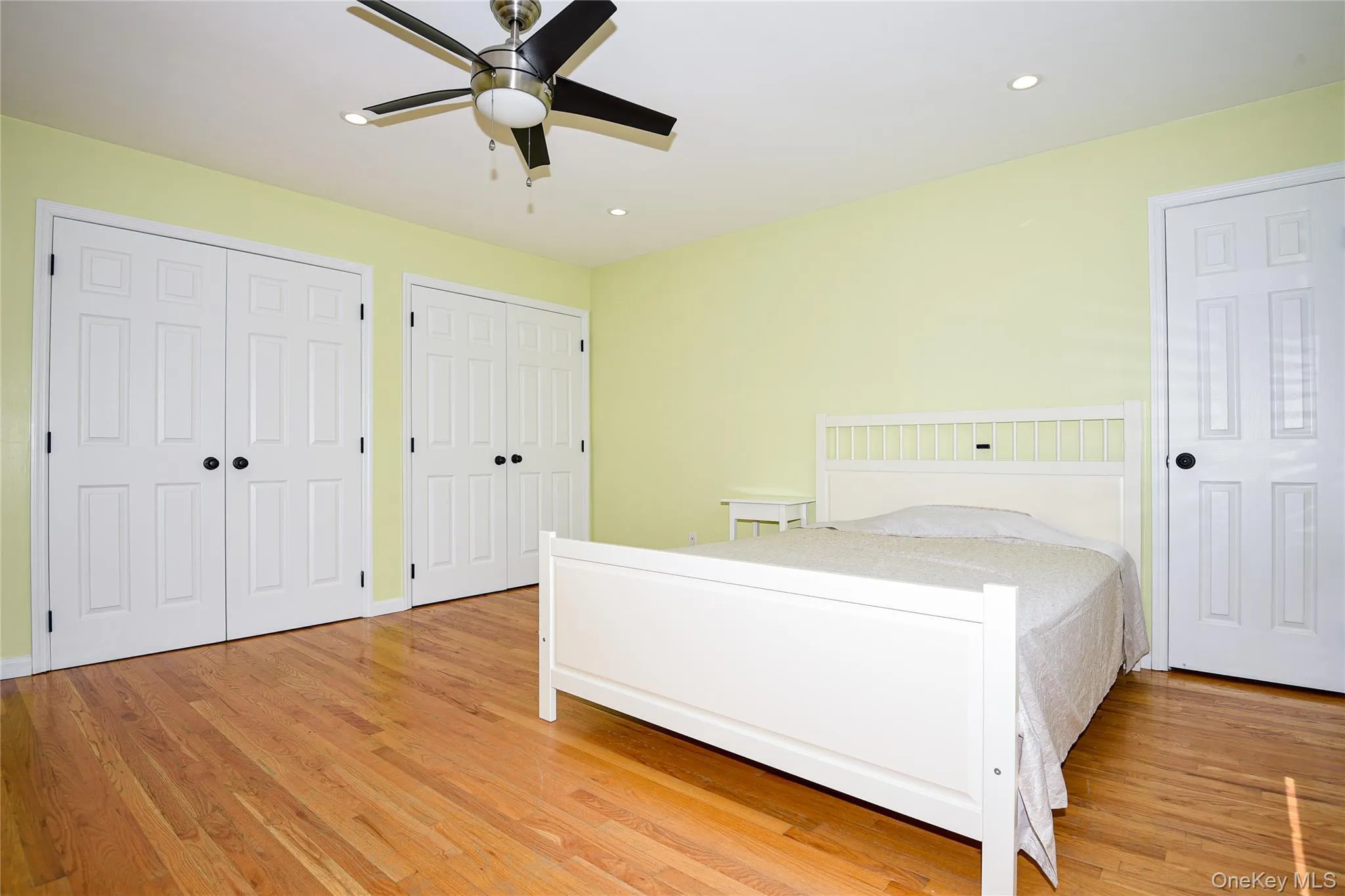 5 Home Court, Huntington, NY, 6 Bedrooms Bedrooms, 11 Rooms Rooms,3 BathroomsBathrooms,Residential,For Rent,Home,0,1038444 5 Home Court, Huntington, NY, 6 Bedrooms Bedrooms, 11 Rooms Rooms,3 BathroomsBathrooms,Residential,For Rent,Home,0,1038444