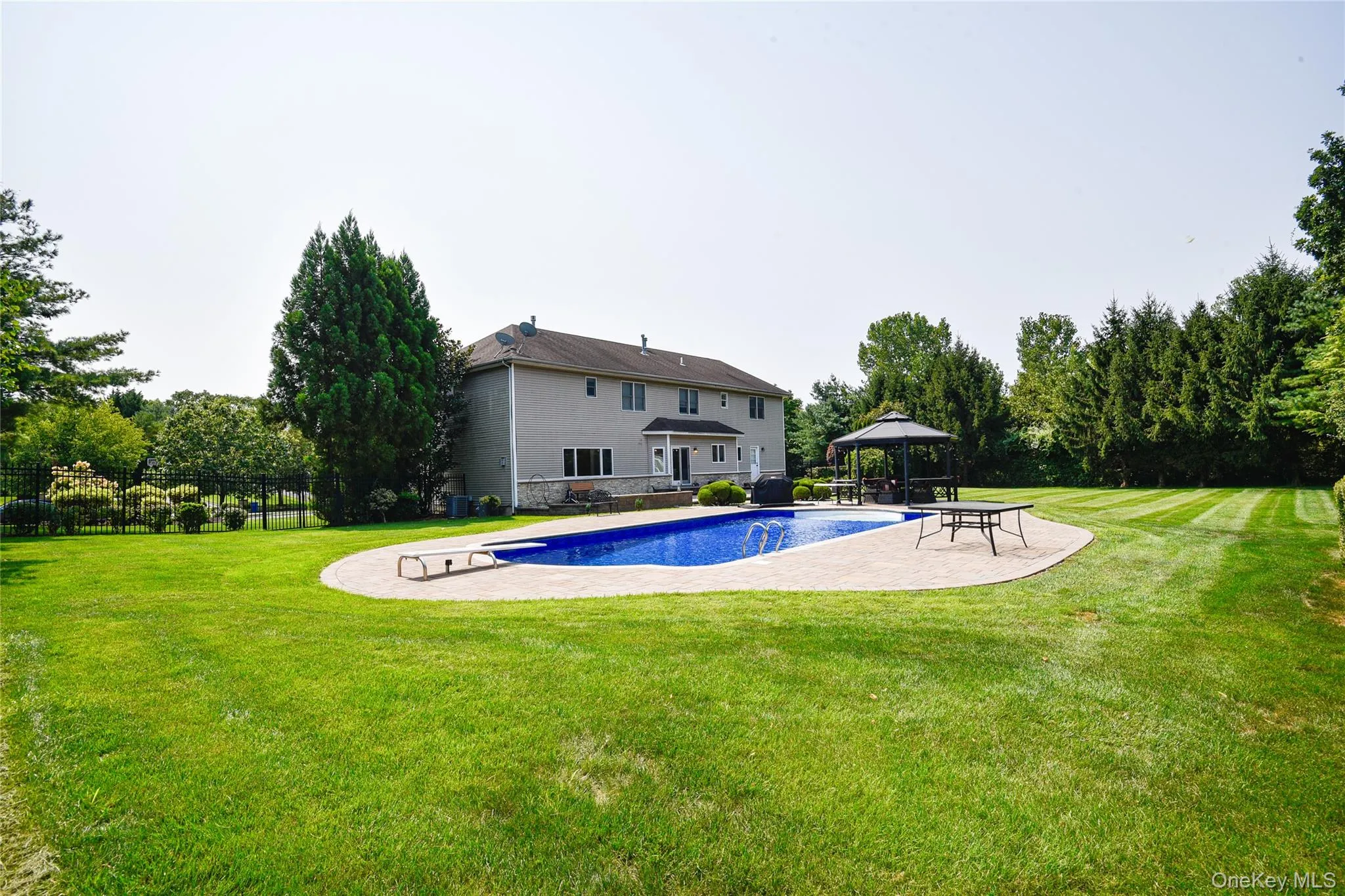 5 Home Court, Huntington, NY, 6 Bedrooms Bedrooms, 11 Rooms Rooms,3 BathroomsBathrooms,Residential,For Rent,Home,0,1038444 5 Home Court, Huntington, NY, 6 Bedrooms Bedrooms, 11 Rooms Rooms,3 BathroomsBathrooms,Residential,For Rent,Home,0,1038444