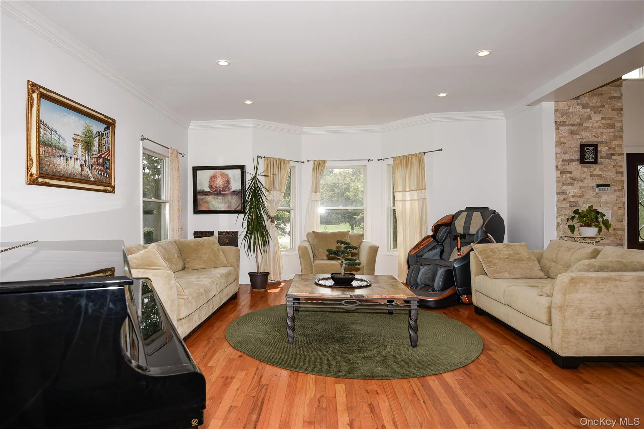 5 Home Court, Huntington, NY, 6 Bedrooms Bedrooms, 11 Rooms Rooms,3 BathroomsBathrooms,Residential,For Rent,Home,0,1038444 5 Home Court, Huntington, NY, 6 Bedrooms Bedrooms, 11 Rooms Rooms,3 BathroomsBathrooms,Residential,For Rent,Home,0,1038444