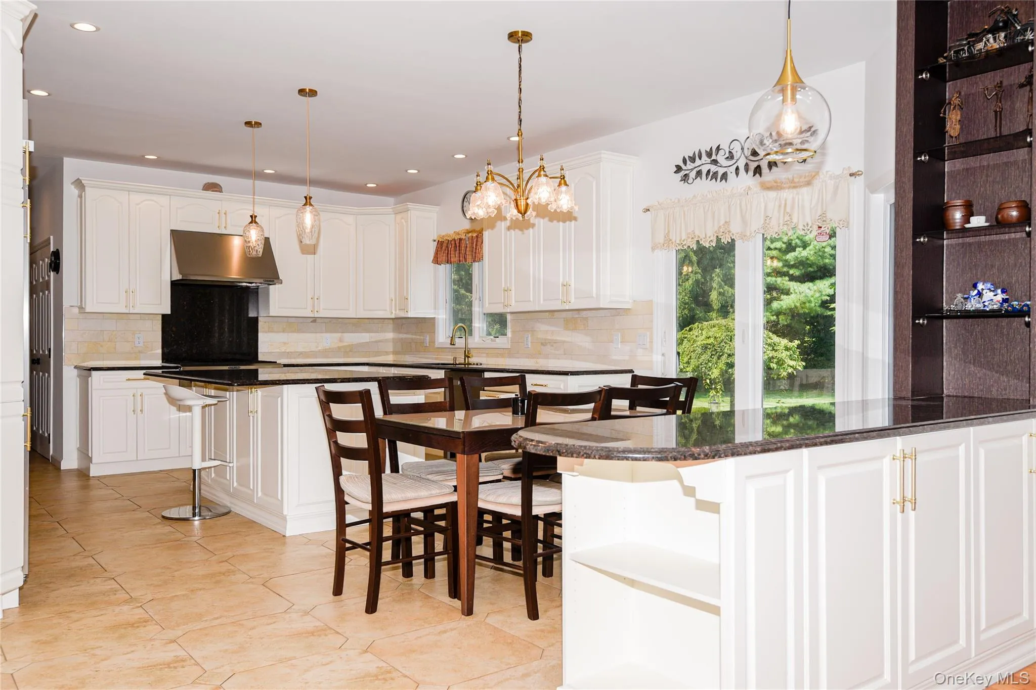 5 Home Court, Huntington, NY, 6 Bedrooms Bedrooms, 11 Rooms Rooms,3 BathroomsBathrooms,Residential,For Rent,Home,0,1038444 5 Home Court, Huntington, NY, 6 Bedrooms Bedrooms, 11 Rooms Rooms,3 BathroomsBathrooms,Residential,For Rent,Home,0,1038444