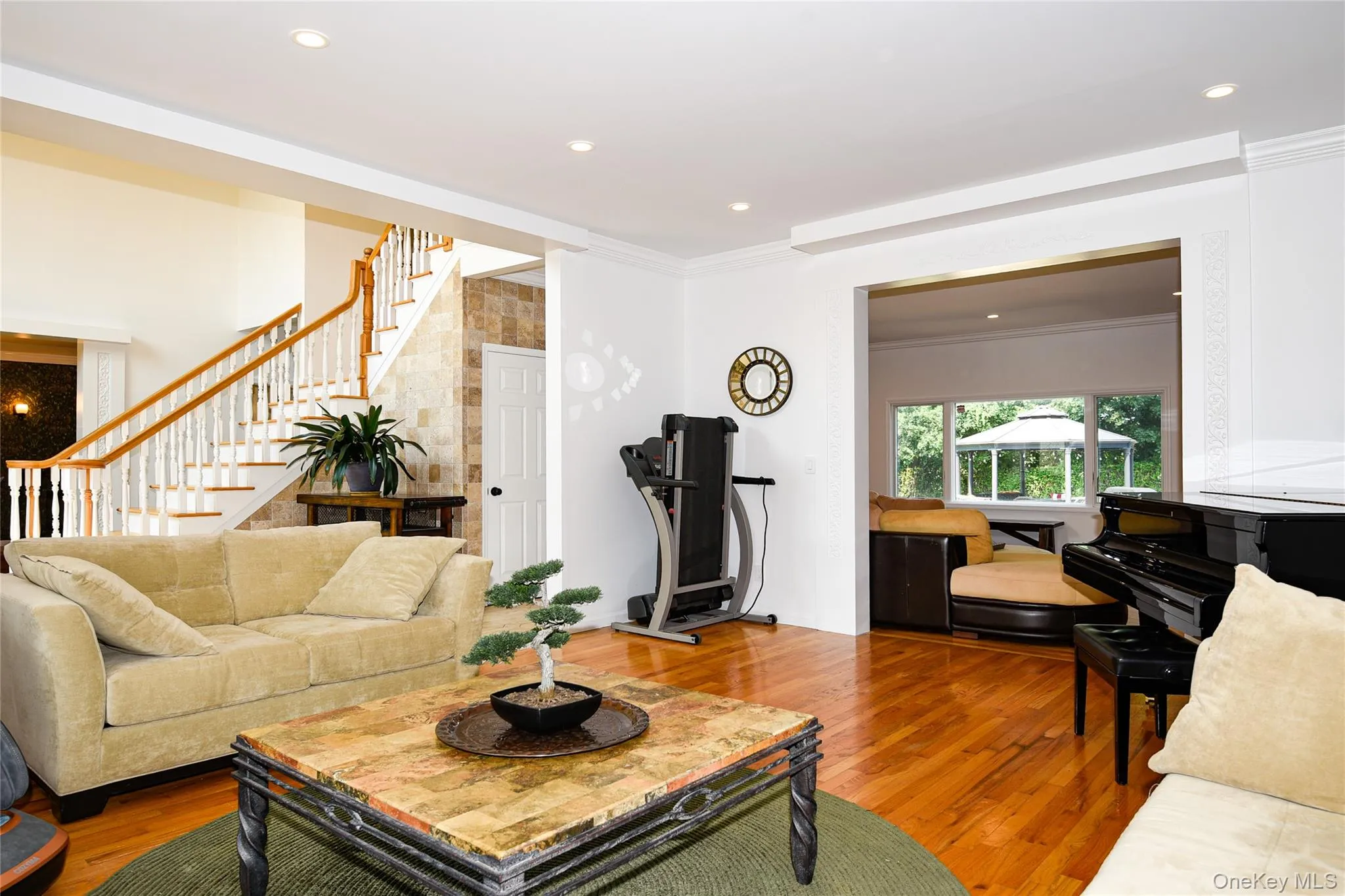 5 Home Court, Huntington, NY, 6 Bedrooms Bedrooms, 11 Rooms Rooms,3 BathroomsBathrooms,Residential,For Rent,Home,0,1038444 5 Home Court, Huntington, NY, 6 Bedrooms Bedrooms, 11 Rooms Rooms,3 BathroomsBathrooms,Residential,For Rent,Home,0,1038444