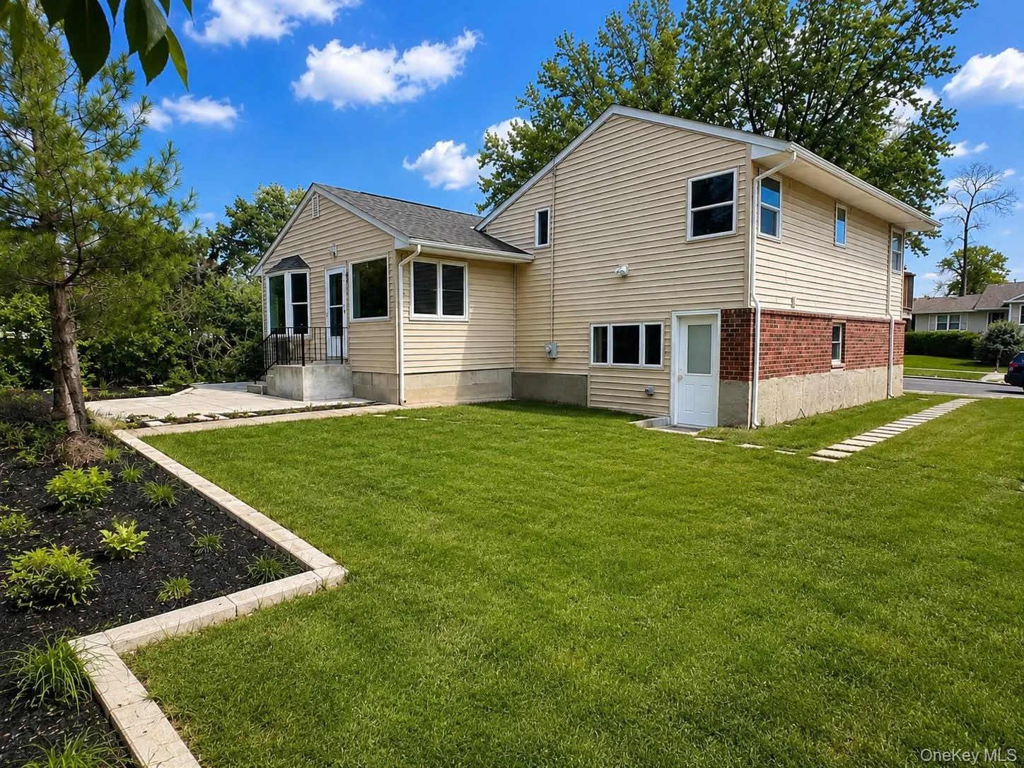 5 Warren Place, Oyster Bay, NY, 4 Bedrooms Bedrooms, 12 Rooms Rooms,3 BathroomsBathrooms,Residential,For Rent,Warren,0,1038453 5 Warren Place, Oyster Bay, NY, 4 Bedrooms Bedrooms, 12 Rooms Rooms,3 BathroomsBathrooms,Residential,For Rent,Warren,0,1038453