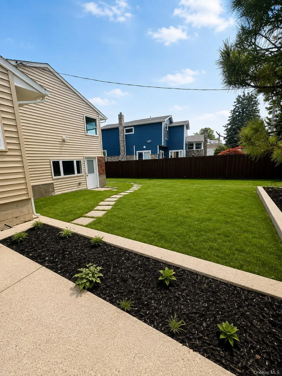 5 Warren Place, Oyster Bay, NY, 4 Bedrooms Bedrooms, 12 Rooms Rooms,3 BathroomsBathrooms,Residential,For Rent,Warren,0,1038453 5 Warren Place, Oyster Bay, NY, 4 Bedrooms Bedrooms, 12 Rooms Rooms,3 BathroomsBathrooms,Residential,For Rent,Warren,0,1038453