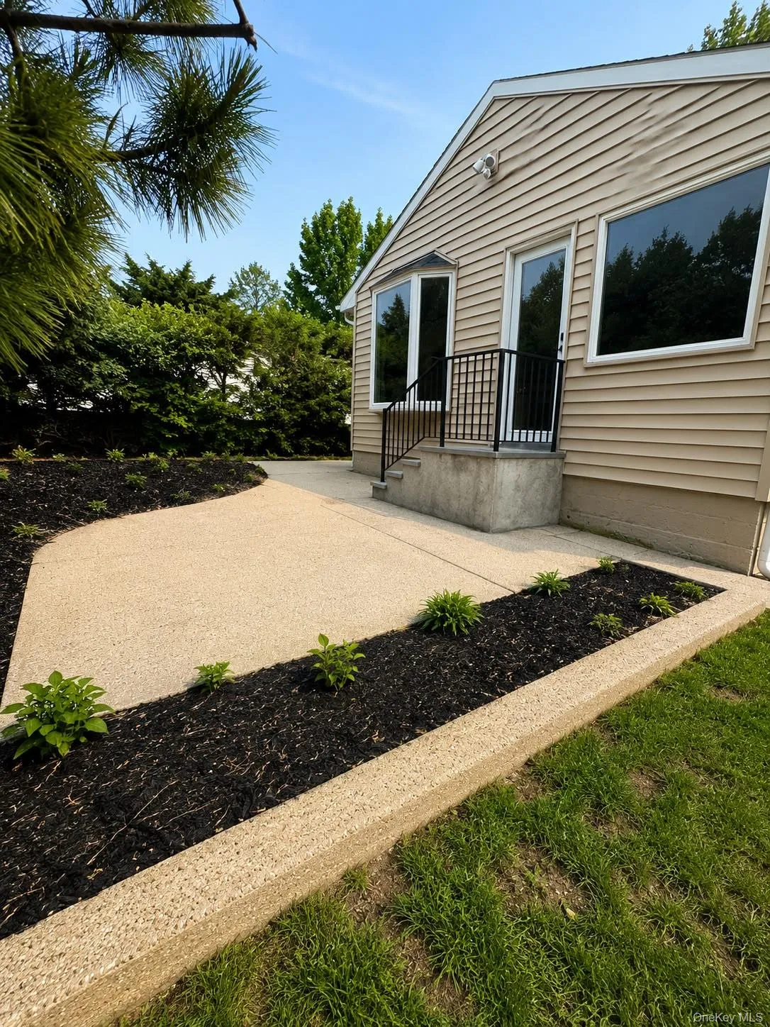 5 Warren Place, Oyster Bay, NY, 4 Bedrooms Bedrooms, 12 Rooms Rooms,3 BathroomsBathrooms,Residential,For Rent,Warren,0,1038453 5 Warren Place, Oyster Bay, NY, 4 Bedrooms Bedrooms, 12 Rooms Rooms,3 BathroomsBathrooms,Residential,For Rent,Warren,0,1038453