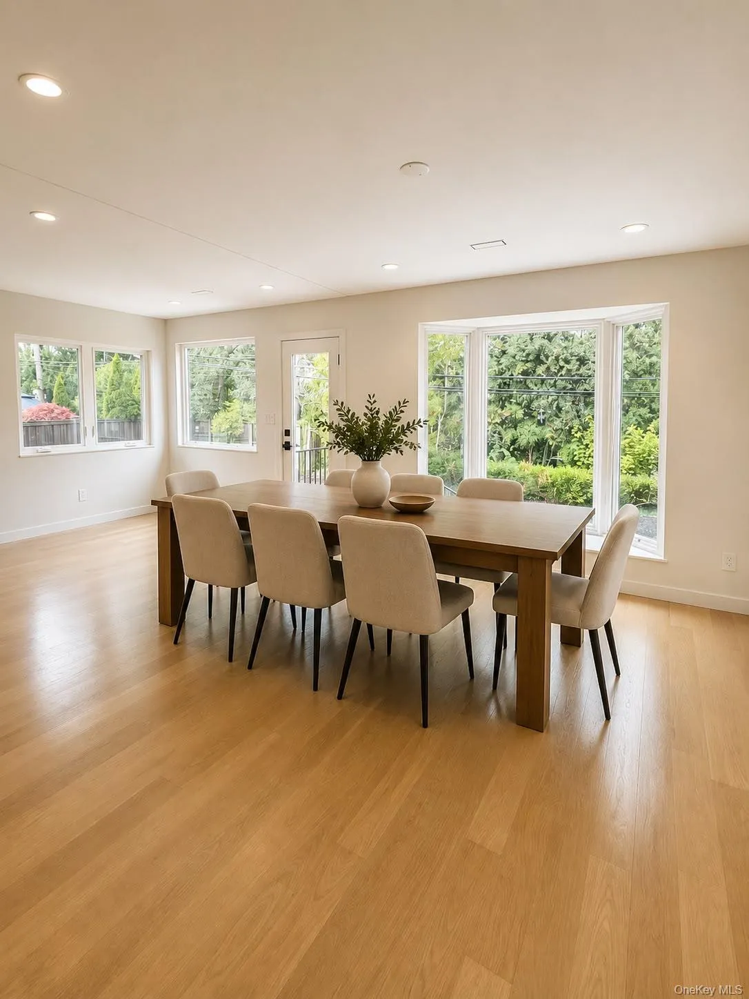5 Warren Place, Oyster Bay, NY, 4 Bedrooms Bedrooms, 12 Rooms Rooms,3 BathroomsBathrooms,Residential,For Rent,Warren,0,1038453 5 Warren Place, Oyster Bay, NY, 4 Bedrooms Bedrooms, 12 Rooms Rooms,3 BathroomsBathrooms,Residential,For Rent,Warren,0,1038453