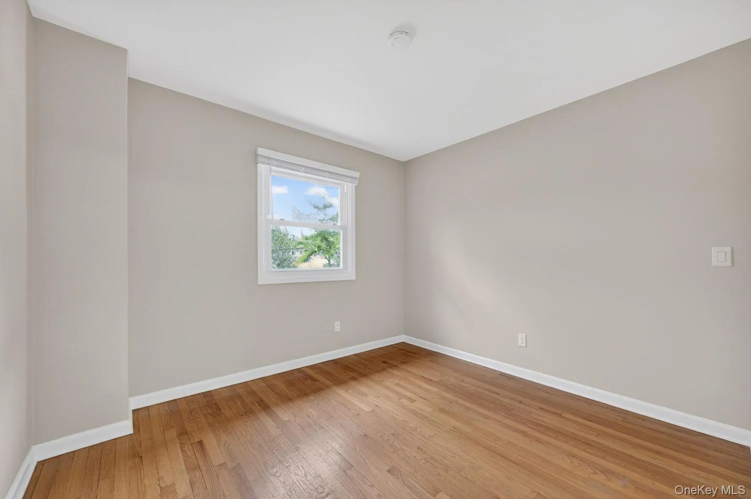 68A Graywood Road, North Hempstead, NY, 4 Bedrooms Bedrooms, 6 Rooms Rooms,2 BathroomsBathrooms,Residential Lease,For Rent,Graywood,0,1038454 68A Graywood Road, North Hempstead, NY, 4 Bedrooms Bedrooms, 6 Rooms Rooms,2 BathroomsBathrooms,Residential Lease,For Rent,Graywood,0,1038454