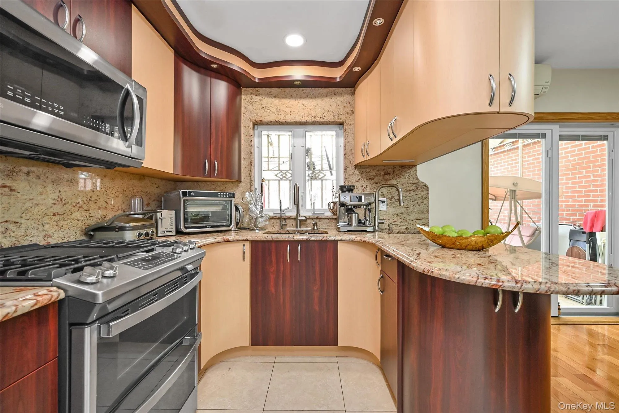 14703 77th Road, New York, NY, 3 Bedrooms Bedrooms, 10 Rooms Rooms,2 BathroomsBathrooms,Residential,For Rent,77th,0,1038456 14703 77th Road, New York, NY, 3 Bedrooms Bedrooms, 10 Rooms Rooms,2 BathroomsBathrooms,Residential,For Rent,77th,0,1038456