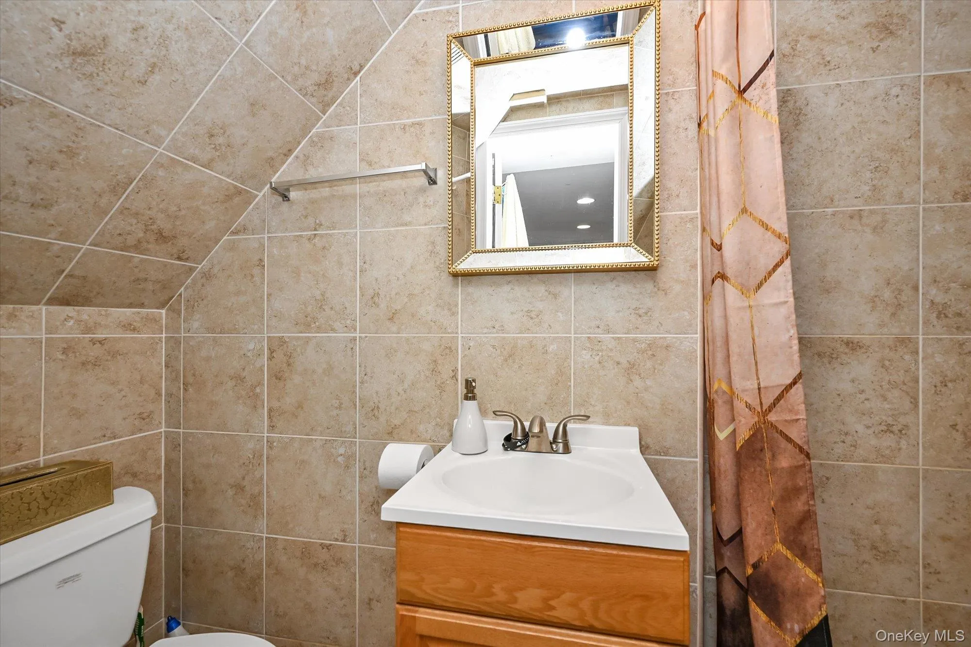 14703 77th Road, New York, NY, 3 Bedrooms Bedrooms, 10 Rooms Rooms,2 BathroomsBathrooms,Residential,For Rent,77th,0,1038456 14703 77th Road, New York, NY, 3 Bedrooms Bedrooms, 10 Rooms Rooms,2 BathroomsBathrooms,Residential,For Rent,77th,0,1038456