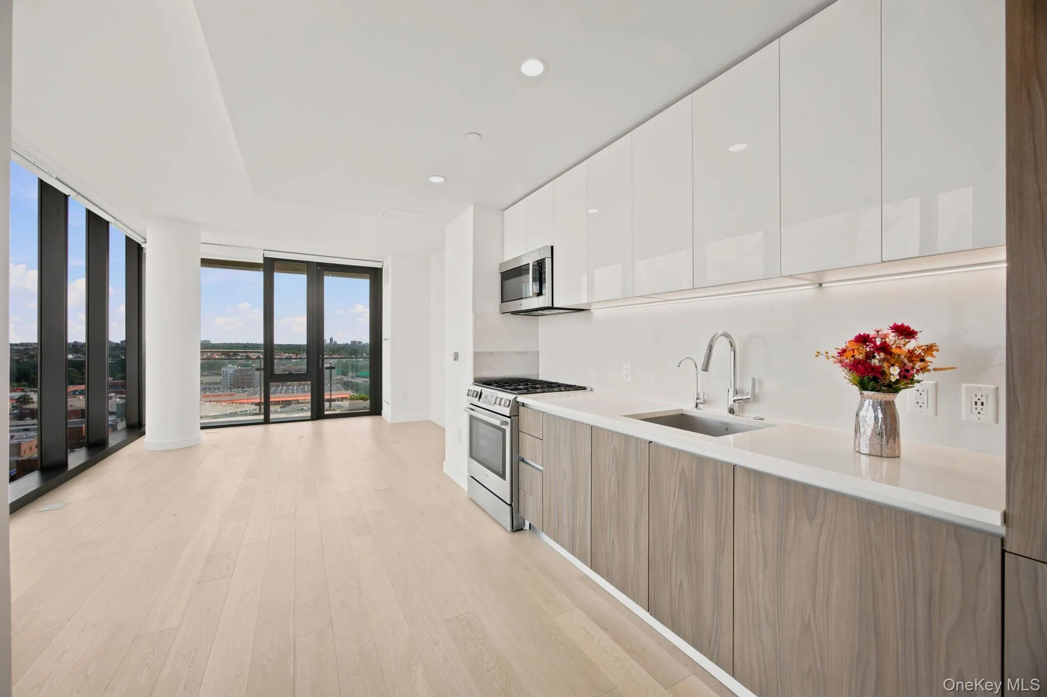 13101 40th Road, New York, NY, 2 Bedrooms Bedrooms, 4 Rooms Rooms,2 BathroomsBathrooms,Residential Lease,For Rent,40th,0,1038460 13101 40th Road, New York, NY, 2 Bedrooms Bedrooms, 4 Rooms Rooms,2 BathroomsBathrooms,Residential Lease,For Rent,40th,0,1038460