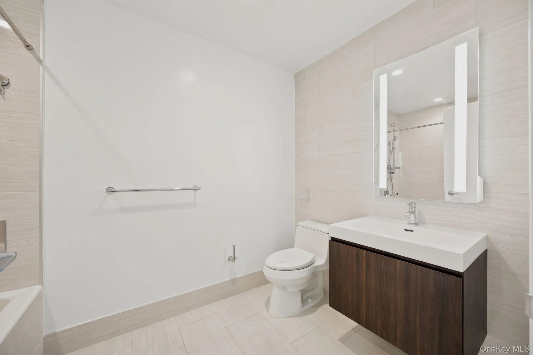 13101 40th Road, New York, NY, 2 Bedrooms Bedrooms, 4 Rooms Rooms,2 BathroomsBathrooms,Residential Lease,For Rent,40th,0,1038460 13101 40th Road, New York, NY, 2 Bedrooms Bedrooms, 4 Rooms Rooms,2 BathroomsBathrooms,Residential Lease,For Rent,40th,0,1038460