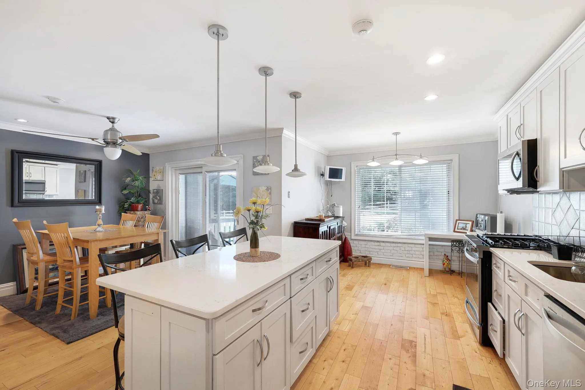 25 Skyline Terrace, Clarkstown, NY, 2 Bedrooms Bedrooms, 8 Rooms Rooms,2 BathroomsBathrooms,Residential,For Rent,Skyline,0,1038461 25 Skyline Terrace, Clarkstown, NY, 2 Bedrooms Bedrooms, 8 Rooms Rooms,2 BathroomsBathrooms,Residential,For Rent,Skyline,0,1038461