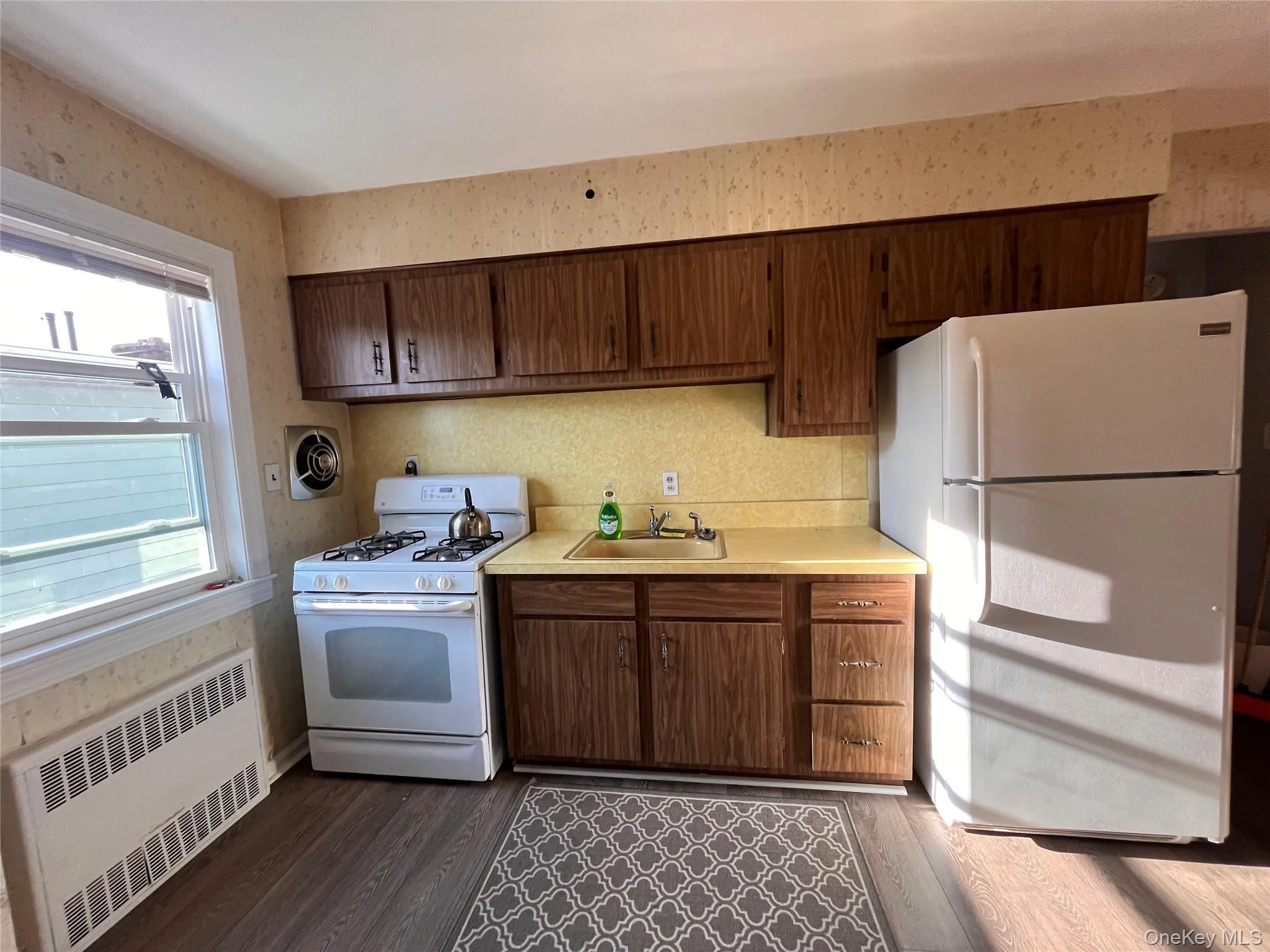 136-25 62nd Avenue, New York, NY, 2 Bedrooms Bedrooms, 5 Rooms Rooms,1 BathroomBathrooms,Residential Lease,For Rent,62nd,0,1038462 136-25 62nd Avenue, New York, NY, 2 Bedrooms Bedrooms, 5 Rooms Rooms,1 BathroomBathrooms,Residential Lease,For Rent,62nd,0,1038462