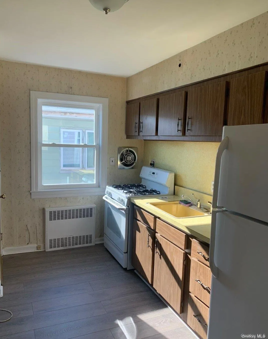 136-25 62nd Avenue, New York, NY, 2 Bedrooms Bedrooms, 5 Rooms Rooms,1 BathroomBathrooms,Residential Lease,For Rent,62nd,0,1038462 136-25 62nd Avenue, New York, NY, 2 Bedrooms Bedrooms, 5 Rooms Rooms,1 BathroomBathrooms,Residential Lease,For Rent,62nd,0,1038462