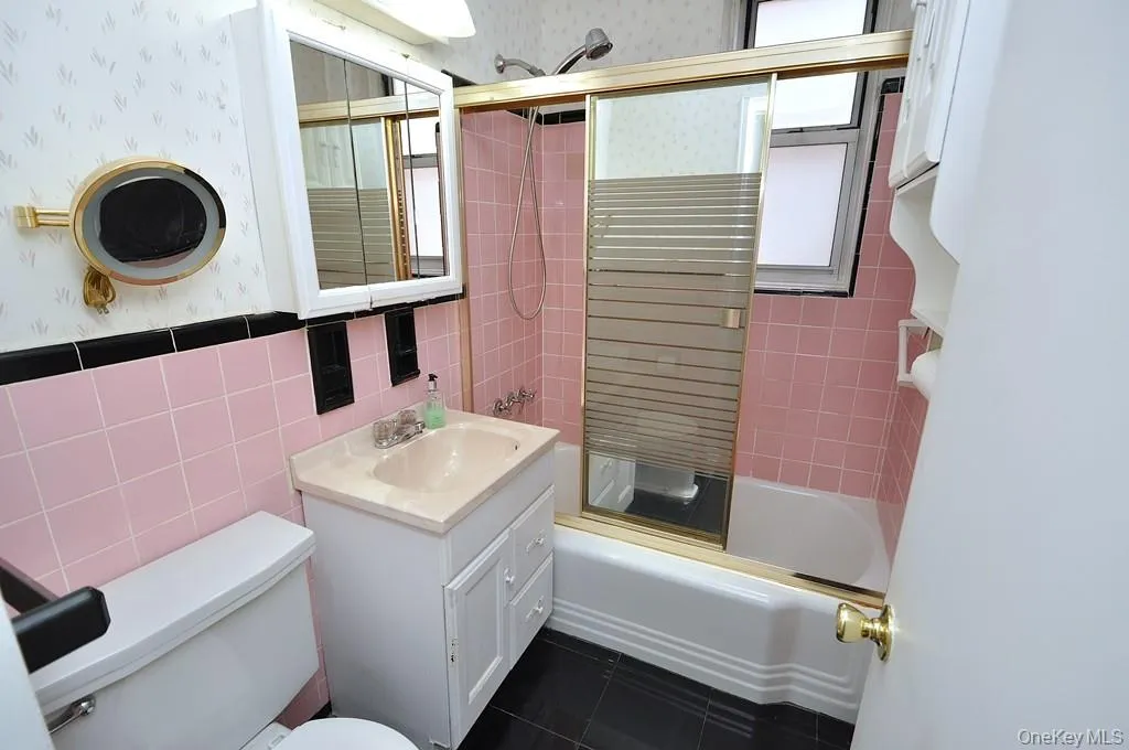 Bathroom Bathroom