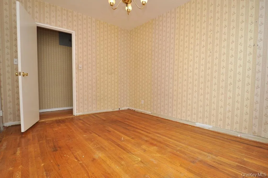 The second bedroom has hardwood floors and is approx 12'-4" x 9'-8". The second bedroom has hardwood floors and is approx 12'-4" x 9'-8".