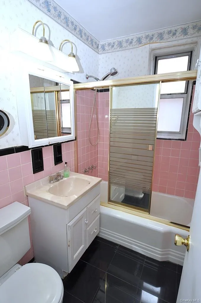 Bathroom Bathroom