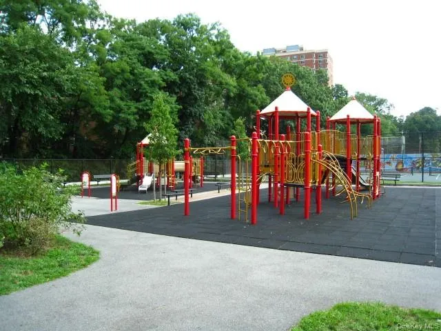 Valentine Gardens. All utilities (Electric, heat, water, taxes and gas) are included in the maintenance. The complex also has a party room and storage rentals for a minimal charge. Additionally there is a well maintained seating patio for summer enjoyment and its own playground. Fay park is next door with tennis courts and playground. The College of Mt. St Vincent is nearby and has beautiful grounds and walking paths filled with incredible views, grottos and a koi pond. Valentine Gardens. All utilities (Electric, heat, water, taxes and gas) are included in the maintenance. The complex also has a party room and storage rentals for a minimal charge. Additionally there is a well maintained seating patio for summer enjoyment and its own playground. Fay park is next door with tennis courts and playground. The College of Mt. St Vincent is nearby and has beautiful grounds and walking paths filled with incredible views, grottos and a koi pond.