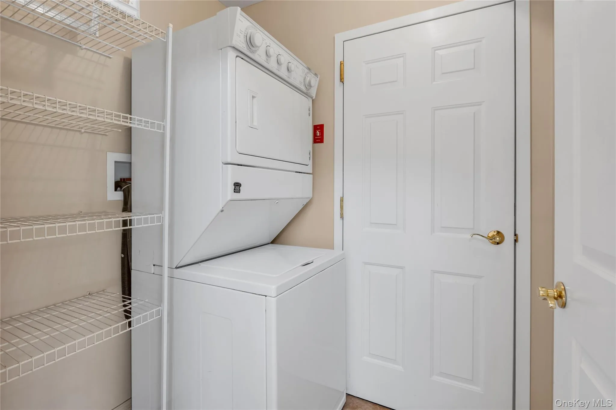 1118 Savoy Drive, Huntington, NY, 2 Bedrooms Bedrooms, 4 Rooms Rooms,2 BathroomsBathrooms,Residential,For Rent,Savoy,0,1038468 1118 Savoy Drive, Huntington, NY, 2 Bedrooms Bedrooms, 4 Rooms Rooms,2 BathroomsBathrooms,Residential,For Rent,Savoy,0,1038468