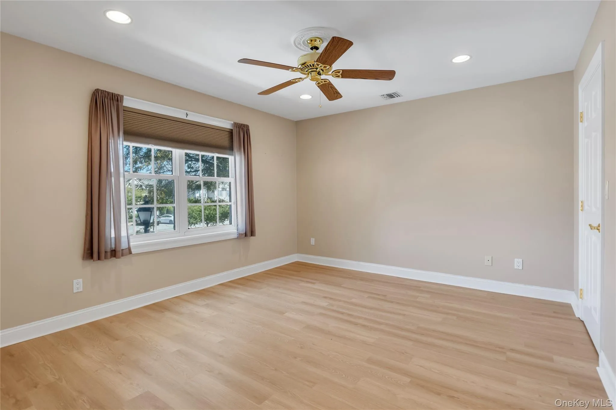 1118 Savoy Drive, Huntington, NY, 2 Bedrooms Bedrooms, 4 Rooms Rooms,2 BathroomsBathrooms,Residential,For Rent,Savoy,0,1038468 1118 Savoy Drive, Huntington, NY, 2 Bedrooms Bedrooms, 4 Rooms Rooms,2 BathroomsBathrooms,Residential,For Rent,Savoy,0,1038468