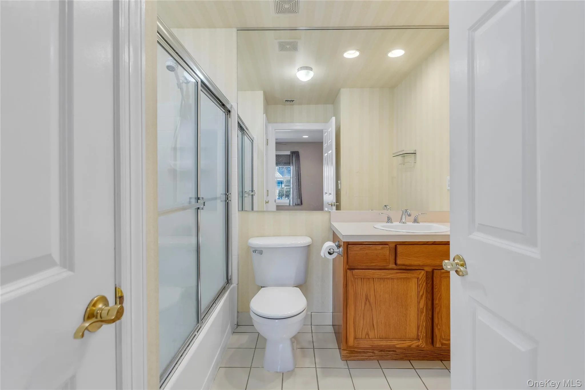 1118 Savoy Drive, Huntington, NY, 2 Bedrooms Bedrooms, 4 Rooms Rooms,2 BathroomsBathrooms,Residential,For Rent,Savoy,0,1038468 1118 Savoy Drive, Huntington, NY, 2 Bedrooms Bedrooms, 4 Rooms Rooms,2 BathroomsBathrooms,Residential,For Rent,Savoy,0,1038468