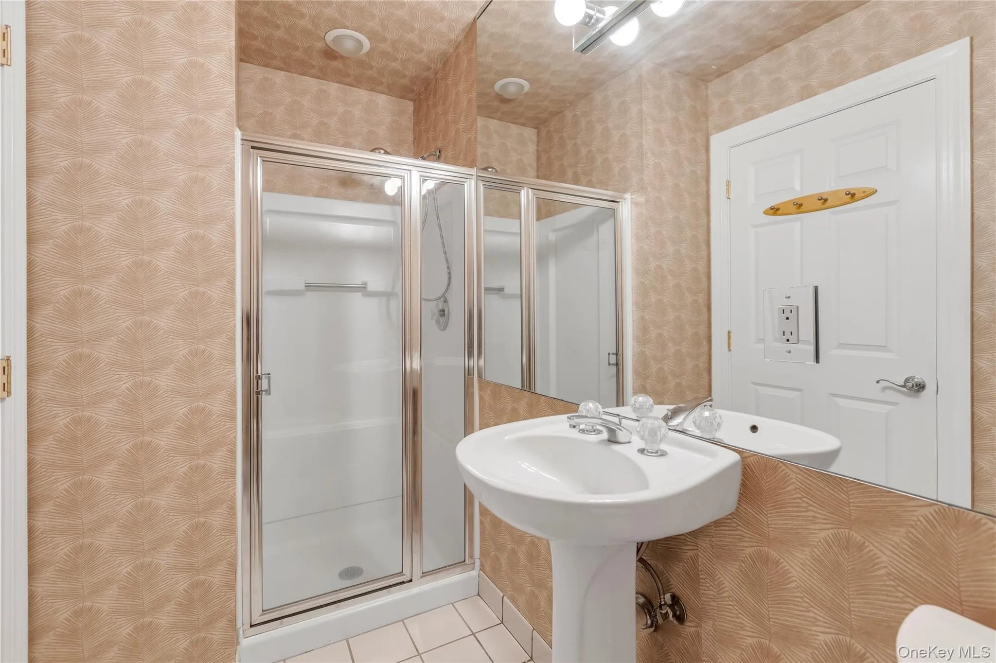 1118 Savoy Drive, Huntington, NY, 2 Bedrooms Bedrooms, 4 Rooms Rooms,2 BathroomsBathrooms,Residential,For Rent,Savoy,0,1038468 1118 Savoy Drive, Huntington, NY, 2 Bedrooms Bedrooms, 4 Rooms Rooms,2 BathroomsBathrooms,Residential,For Rent,Savoy,0,1038468