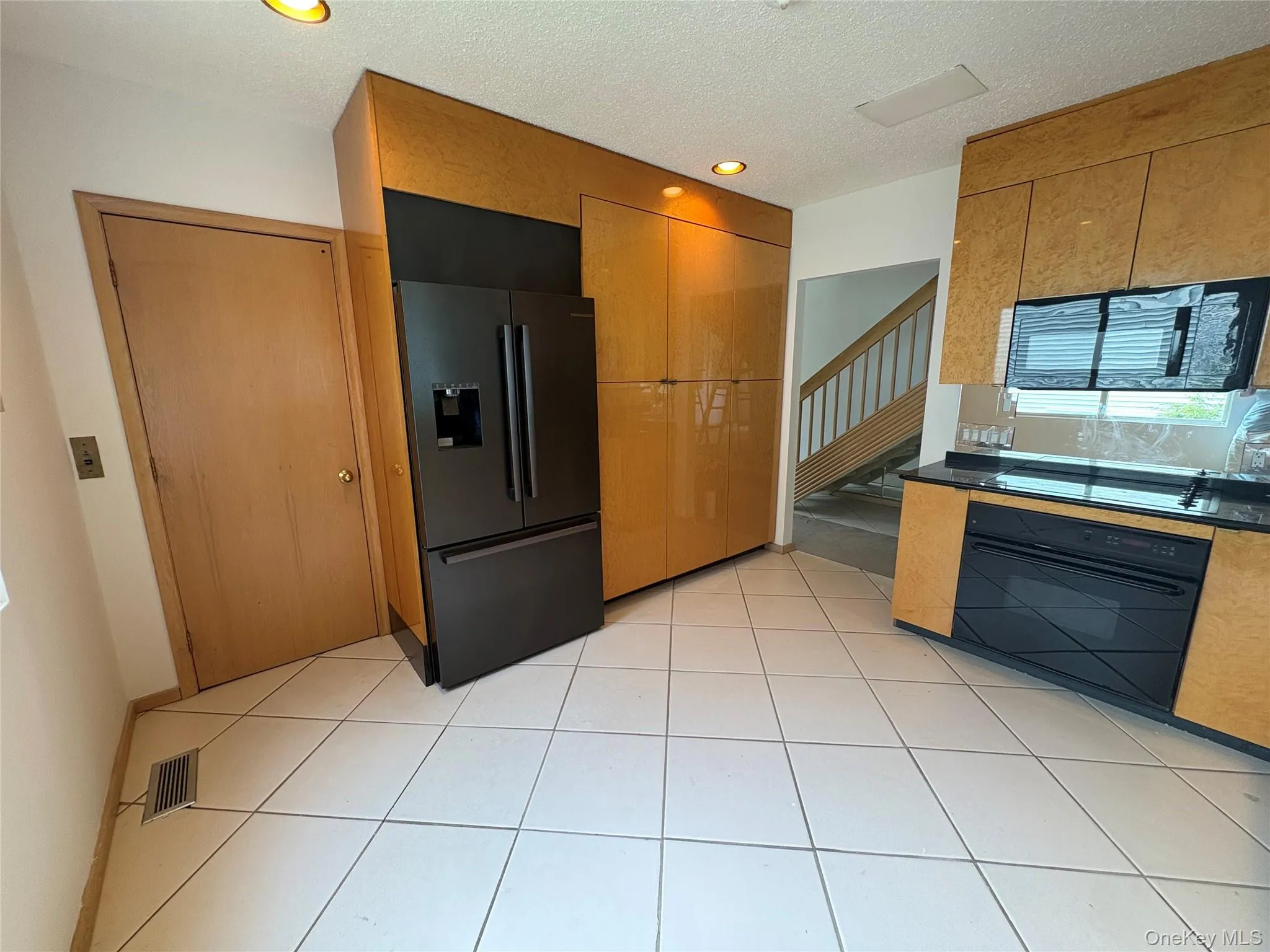 41 Waterside Close, Eastchester, NY, 4 Bedrooms Bedrooms, 8 Rooms Rooms,3 BathroomsBathrooms,Residential Lease,For Rent,Waterside,0,1038470 41 Waterside Close, Eastchester, NY, 4 Bedrooms Bedrooms, 8 Rooms Rooms,3 BathroomsBathrooms,Residential Lease,For Rent,Waterside,0,1038470
