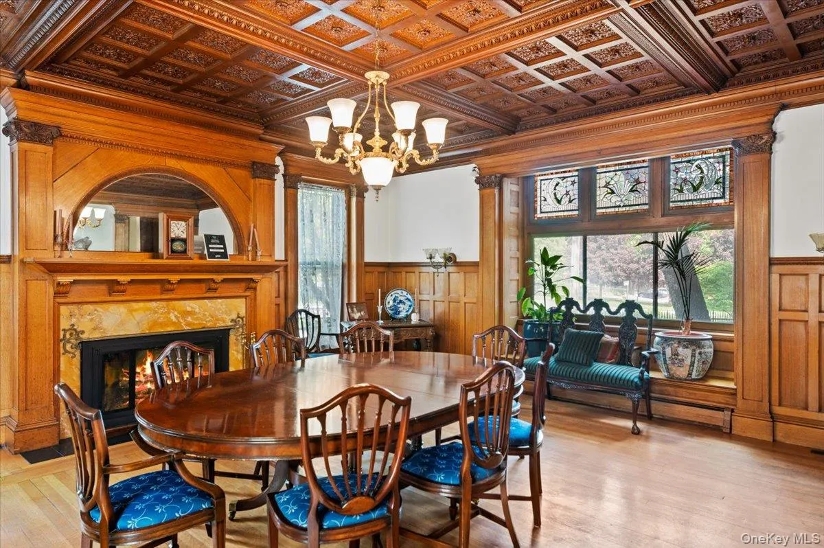605 N. Broadway, Saratoga Springs, NY, 8 Bedrooms Bedrooms, 19 Rooms Rooms,8 BathroomsBathrooms,Residential,For Rent,N. Broadway,0,1038474 605 N. Broadway, Saratoga Springs, NY, 8 Bedrooms Bedrooms, 19 Rooms Rooms,8 BathroomsBathrooms,Residential,For Rent,N. Broadway,0,1038474