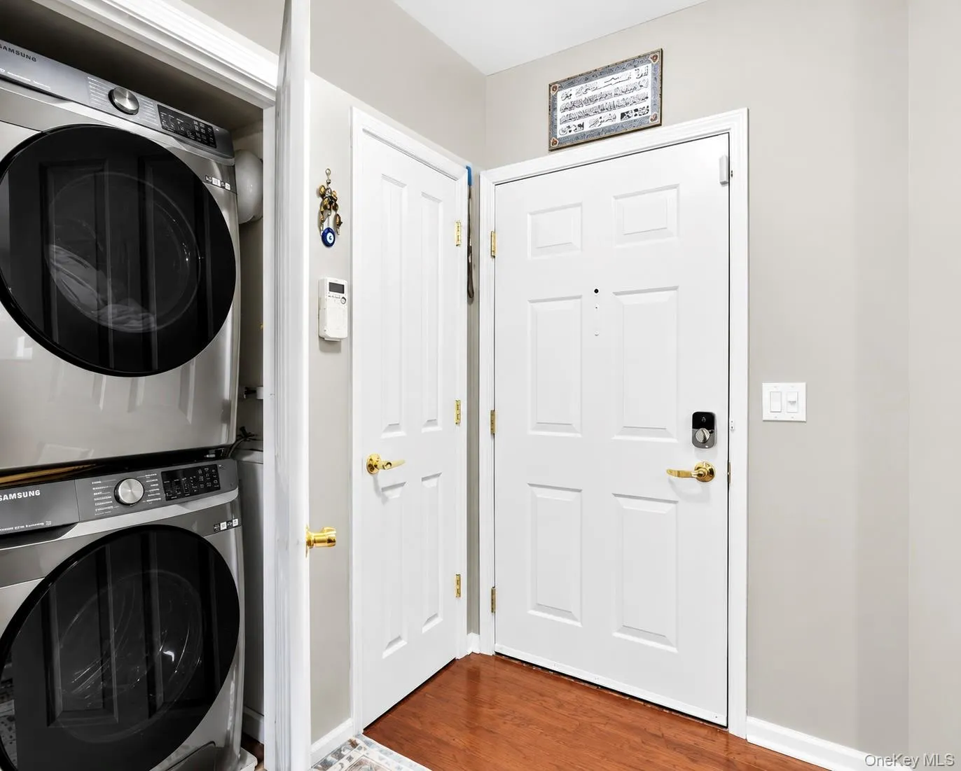 1207 Round Pointe Drive, Haverstraw, NY, 2 Bedrooms Bedrooms, 5 Rooms Rooms,2 BathroomsBathrooms,Residential,For Rent,Round Pointe,0,1038478 1207 Round Pointe Drive, Haverstraw, NY, 2 Bedrooms Bedrooms, 5 Rooms Rooms,2 BathroomsBathrooms,Residential,For Rent,Round Pointe,0,1038478