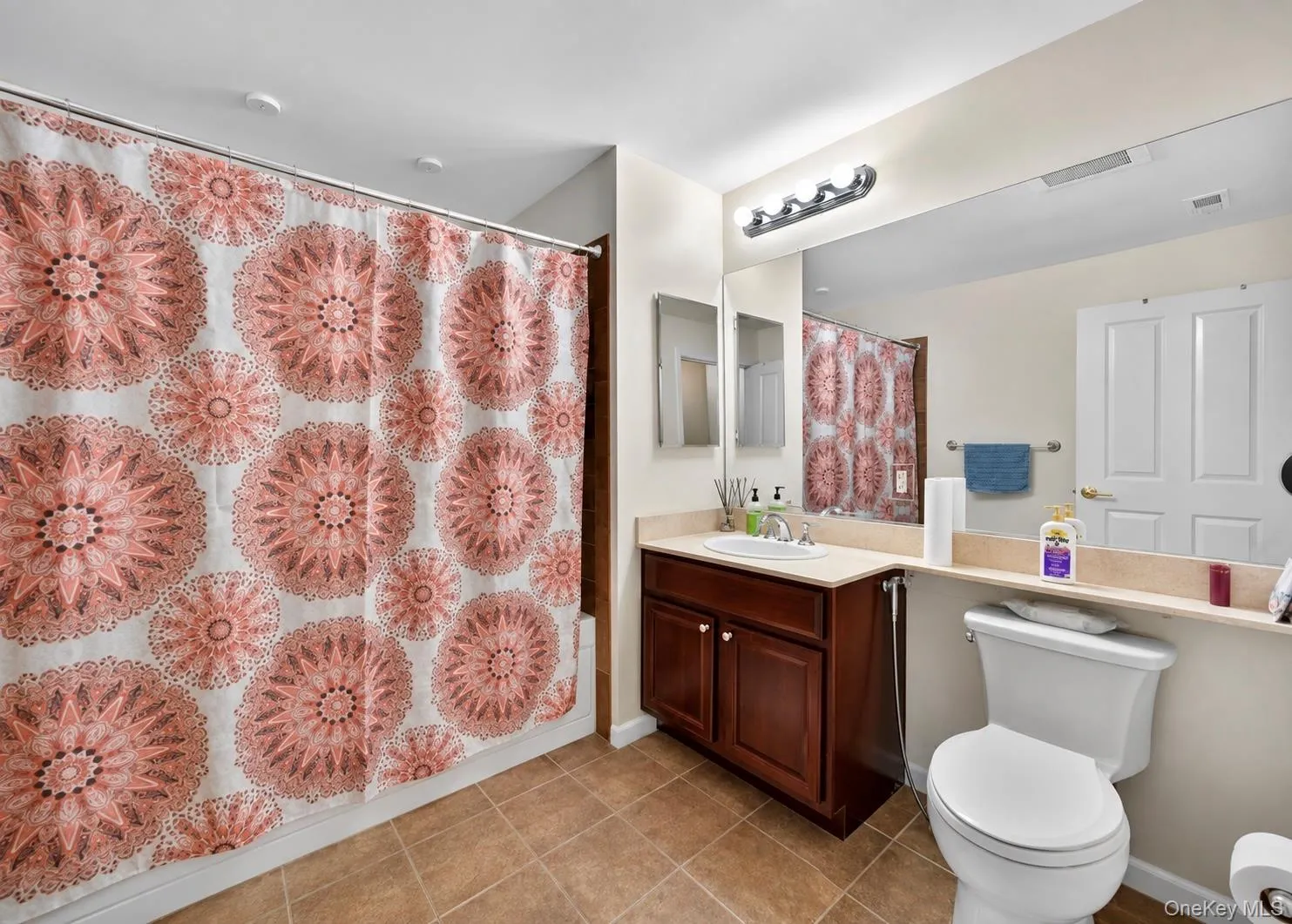 1207 Round Pointe Drive, Haverstraw, NY, 2 Bedrooms Bedrooms, 5 Rooms Rooms,2 BathroomsBathrooms,Residential,For Rent,Round Pointe,0,1038478 1207 Round Pointe Drive, Haverstraw, NY, 2 Bedrooms Bedrooms, 5 Rooms Rooms,2 BathroomsBathrooms,Residential,For Rent,Round Pointe,0,1038478